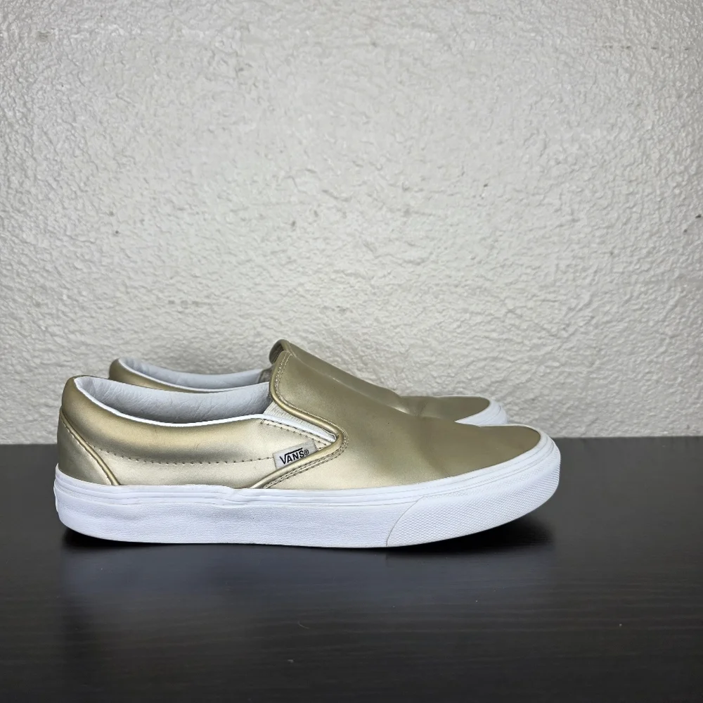 Vans Clasic Slip On Muted Metallic Gold True White Size Mens 7.5 Womens 9 - Picture 4 of 14